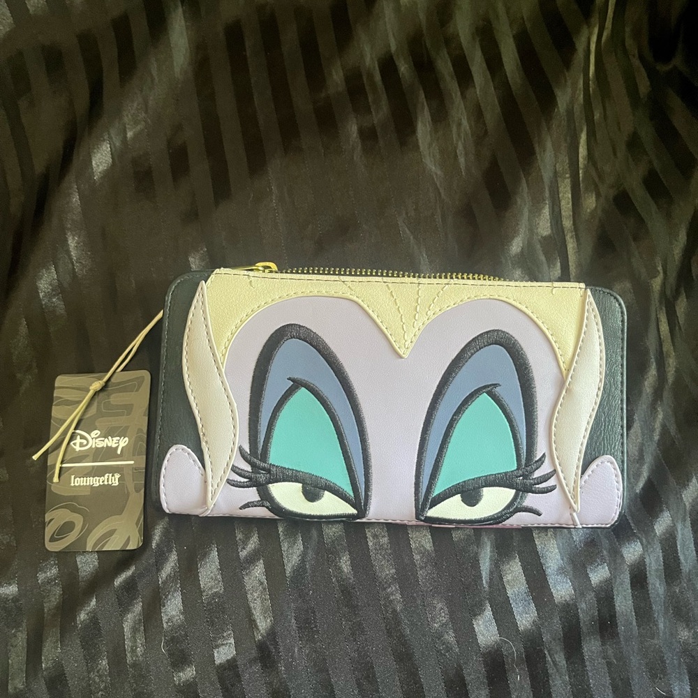Loungefly Disney Villain Ursula Eyes Wallet with Inside Coin Pouch